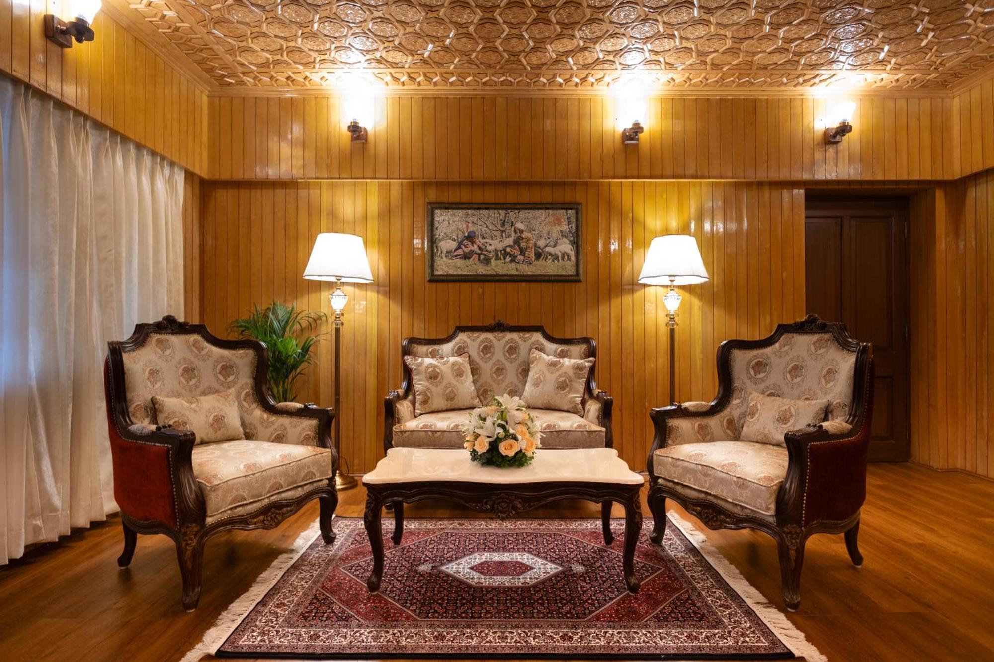 Moghal Mahal Resort Rajbagh Srinagar Exterior photo